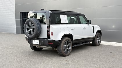 Defender 110 1