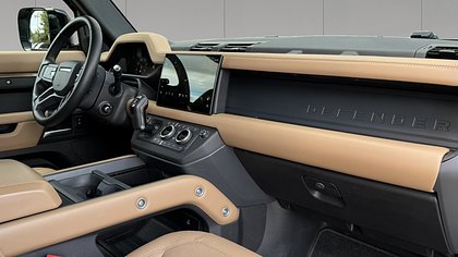 Defender 110 6