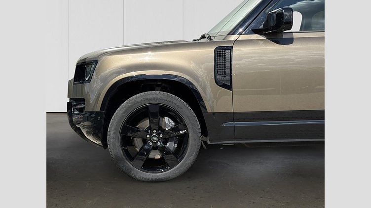 2025 Approved Land Rover Defender 110 Gondwana Stone P425 Benzyna X-Dynamic HSE