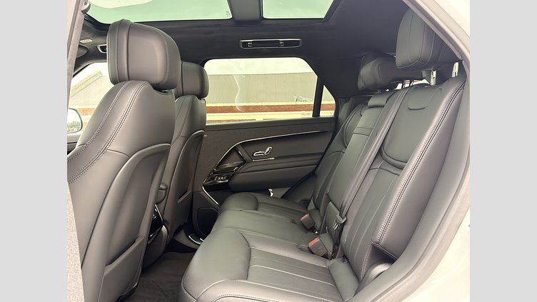 2025 Approved Land Rover Range Rover Sport Ostuni Pearl White D300 Diesel Mild Hybrid Dynamic SE 