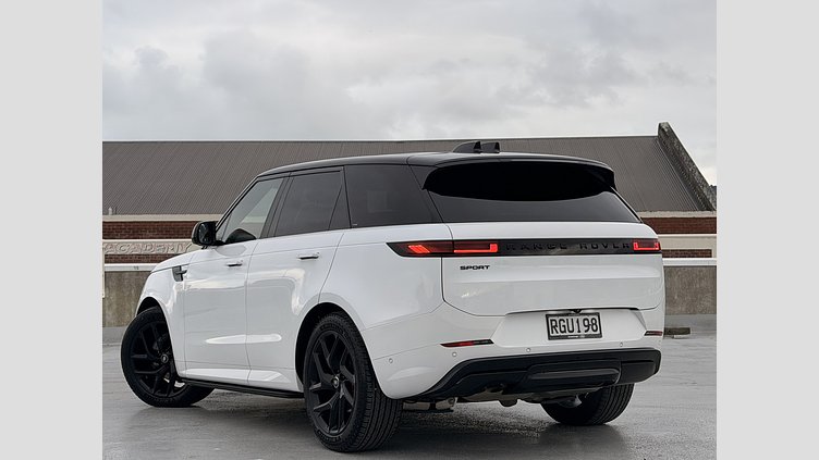 2025 Approved Land Rover Range Rover Sport Ostuni Pearl White D300 Diesel Mild Hybrid Dynamic SE 