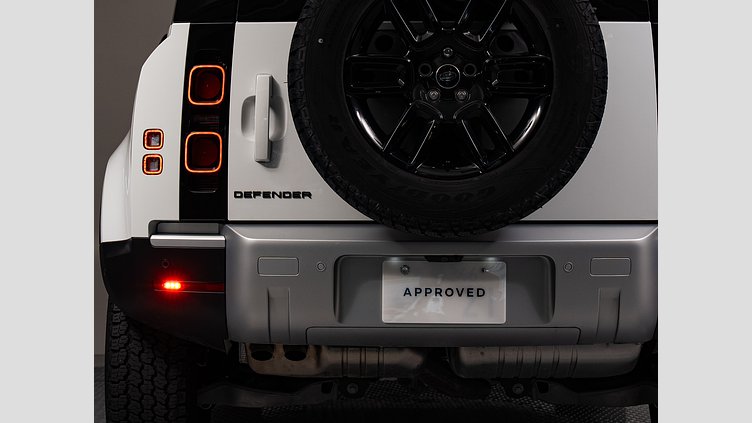 2023 認定中古車 Land Rover Defender 110 フジホワイト D300 AWD（AT） S