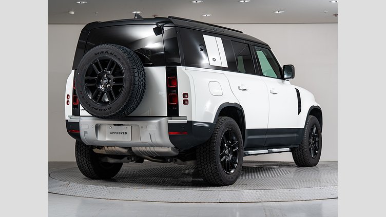 2023 認定中古車 Land Rover Defender 110 フジホワイト D300 AWD（AT） S