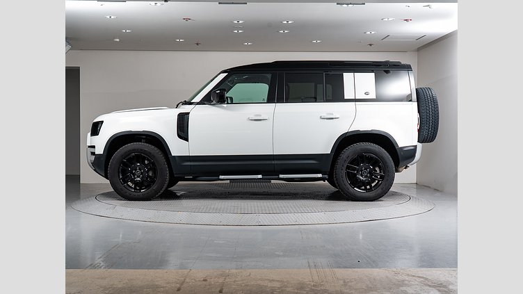 2023 認定中古車 Land Rover Defender 110 フジホワイト D300 AWD（AT） S