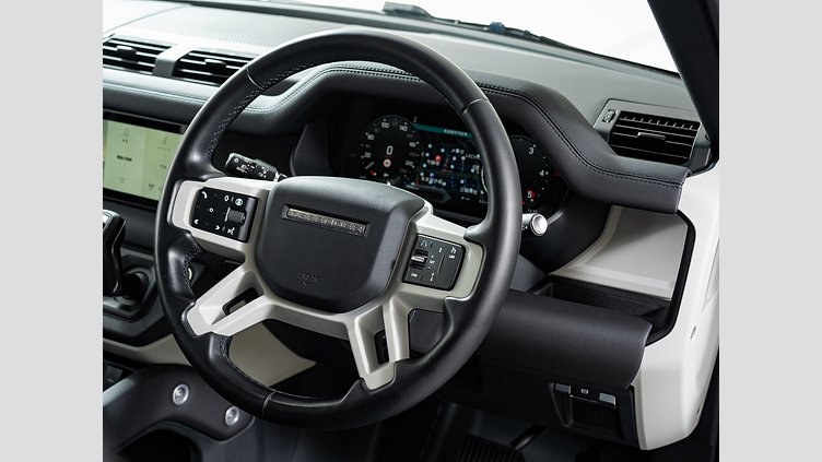 2023 認定中古車 Land Rover Defender 110 フジホワイト D300 AWD（AT） S