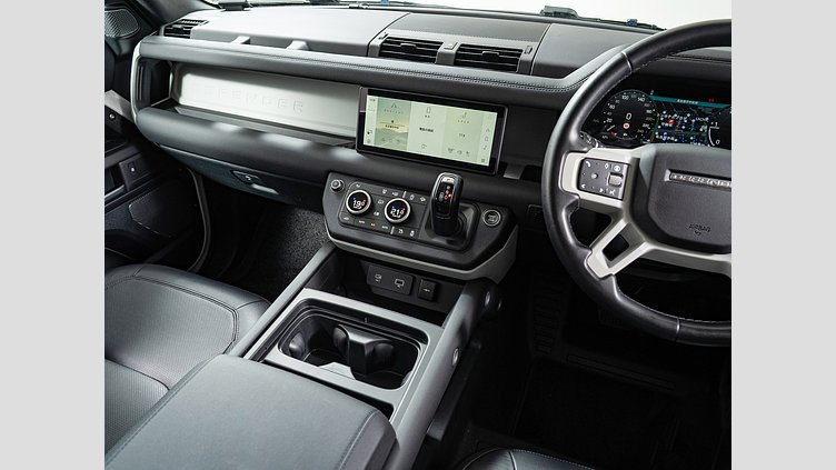 2023 認定中古車 Land Rover Defender 110 フジホワイト D300 AWD（AT） S