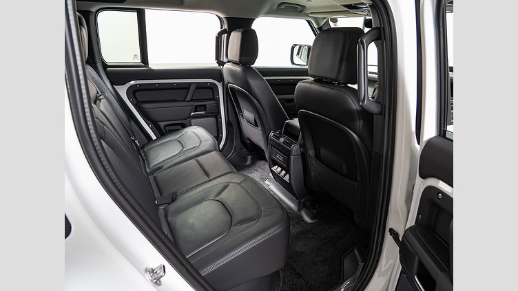 2023 認定中古車 Land Rover Defender 110 フジホワイト D300 AWD（AT） S