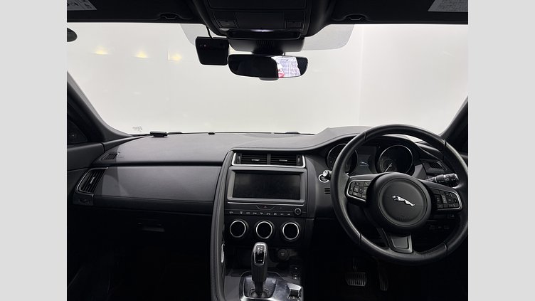 2020 認定中古車 Jaguar E-Pace インダスシルバー D180 オートマチック全輪駆動 S　D180 