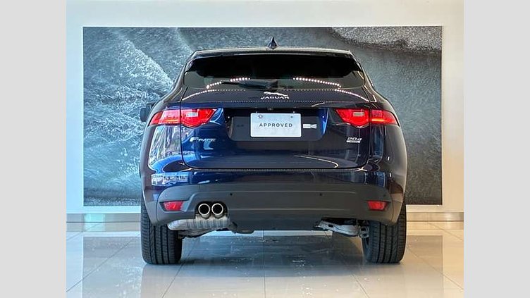 2018 認定中古車 Jaguar F-Pace Loire Blue 2.0 litre i4D Diesel プレステージ2.0L D180