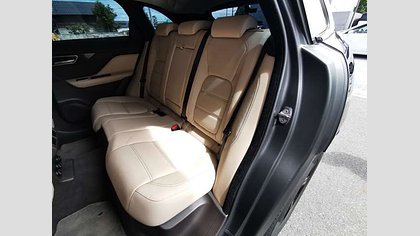 F-Pace 5