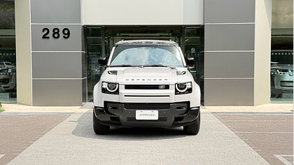 Defender 110 6