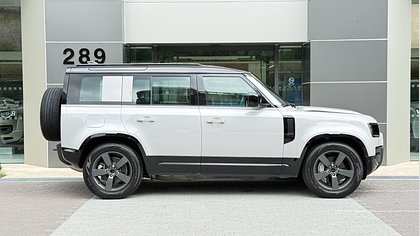 Defender 110 7