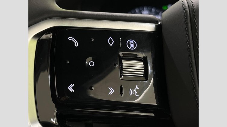 2024 認定中古車 Land Rover Discovery Sport フジホワイト プラグインハイブリッド（ガソリン） 標準ホイール Dynamic HSE