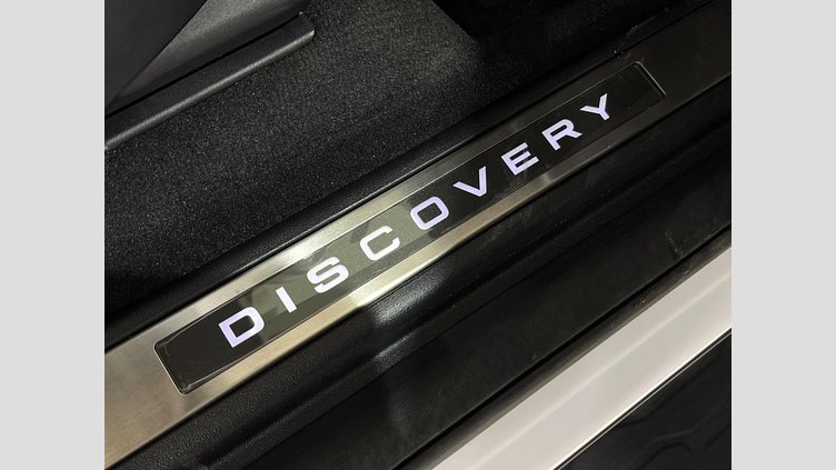2024 認定中古車 Land Rover Discovery Sport フジホワイト プラグインハイブリッド（ガソリン） 標準ホイール Dynamic HSE