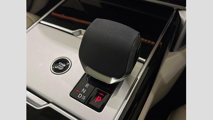 Range Rover 27