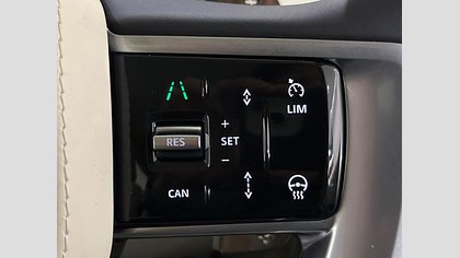 Range Rover 48