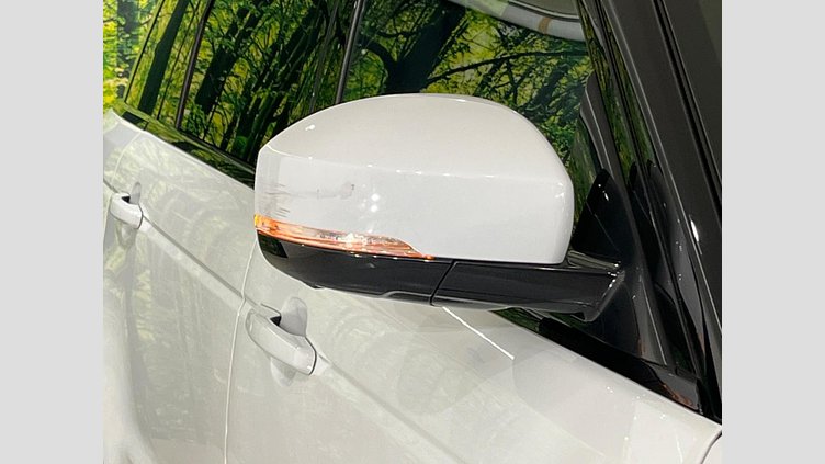 2017 認定中古車 Land Rover Range Rover Sport Fuji White 3.0 V6 Dsl Mono Turbo Std Flow SE