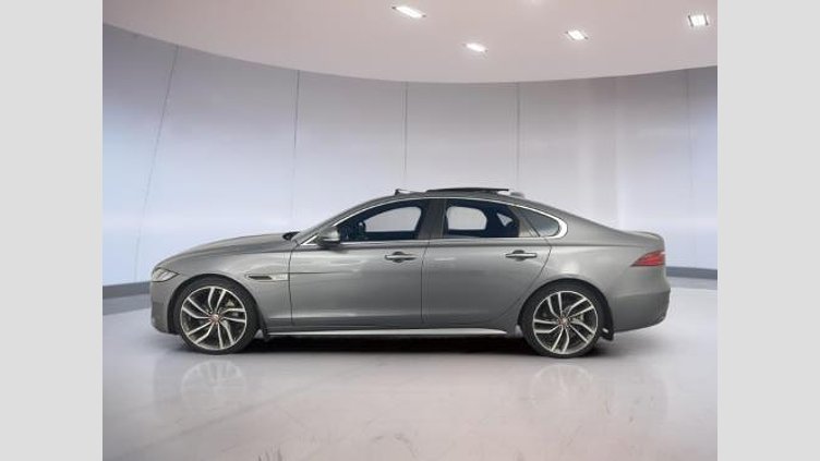 2022 Approved Jaguar XF Eiger grey Automatic 2.0D HSE R-DYNAMIC (D200).