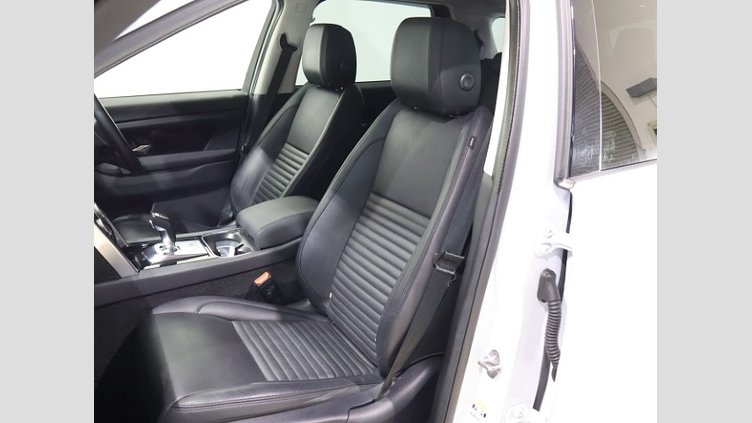 2021 認定中古車 Land Rover Discovery Sport ユーロンホワイト D200 AWD（オートマチック）MHEV 標準ホイールベース S