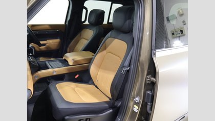 Defender 110 2