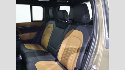 Defender 110 4