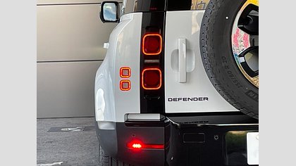 Defender 110 33