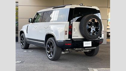 Defender 110 2