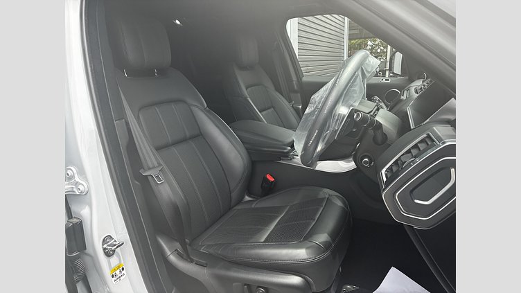 2020 認定中古車 Land Rover Range Rover Sport ユーロンホワイト 3.0リッターTDV6ディーゼル（258 PS） HSE
