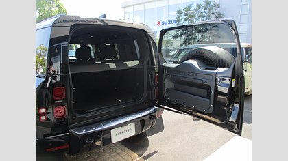 Defender 110 12