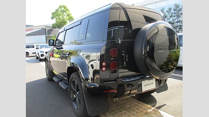 Defender 110 11