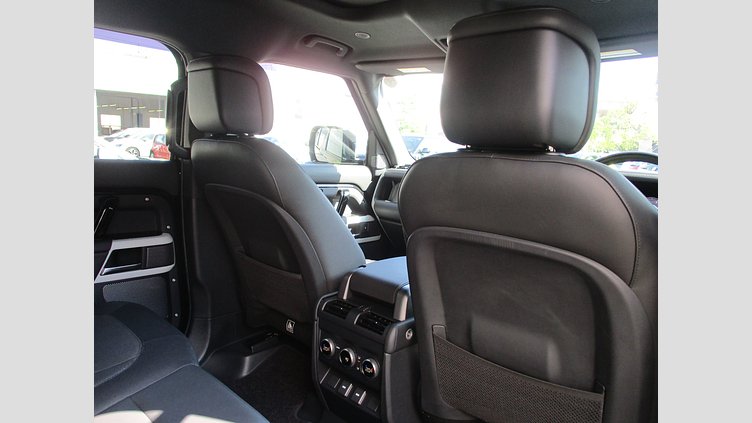 2023 認定中古車 Land Rover Defender 110 サントリーニブラック D300 AWD（AT） X-DYNAMIC HSE