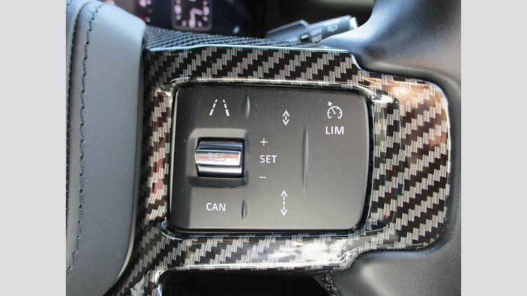 2023 認定中古車 Land Rover Defender 110 サントリーニブラック D300 AWD（AT） X-DYNAMIC HSE