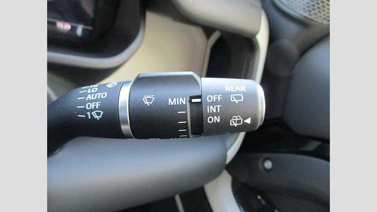 2023 認定中古車 Land Rover Defender 110 サントリーニブラック D300 AWD（AT） X-DYNAMIC HSE