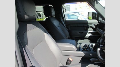 Defender 110 23