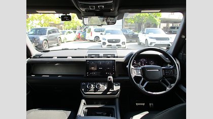 Defender 110 21