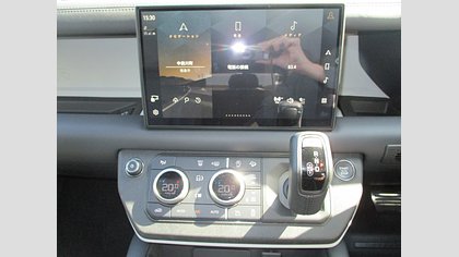 Defender 110 33