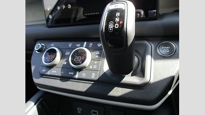 Defender 110 37