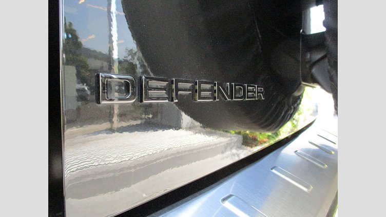 2023 認定中古車 Land Rover Defender 110 サントリーニブラック D300 AWD（AT） X-DYNAMIC HSE