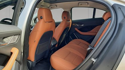 I-Pace 8