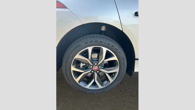 2021 Approved Jaguar I-Pace Aruba EV 90 kWh 400 CP SE