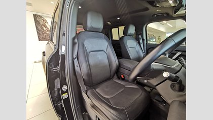 Defender 110 16