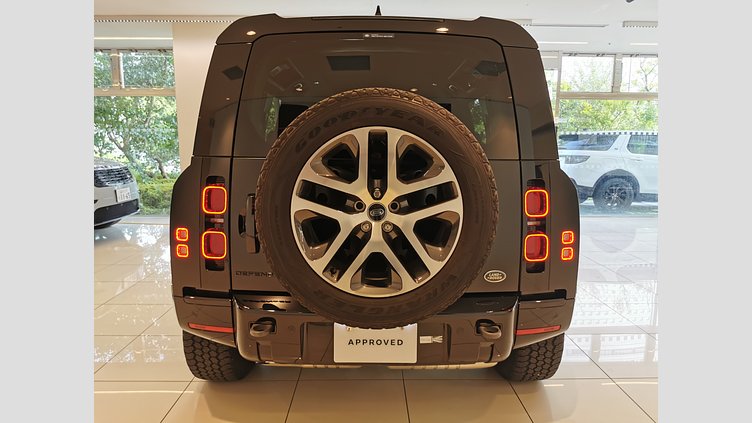 2023 認定中古車 Land Rover Defender 110 Santorini Black D300 AWD（AT） X-DYNAMIC SE