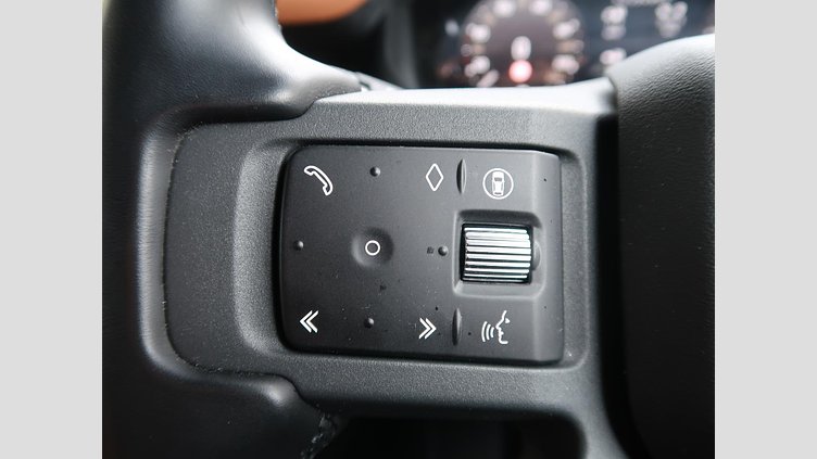 2023 認定中古車 Land Rover Defender 110 Carpathian Grey 3.0 litre i6D​ ダイナミックＨＳＥ Ｄ３００ エアサスペンション装着車