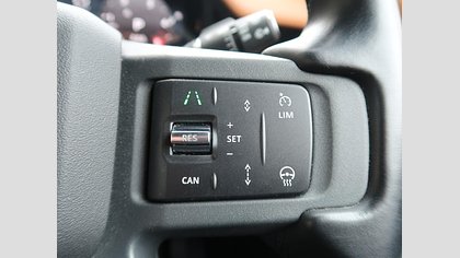 Defender 110 44