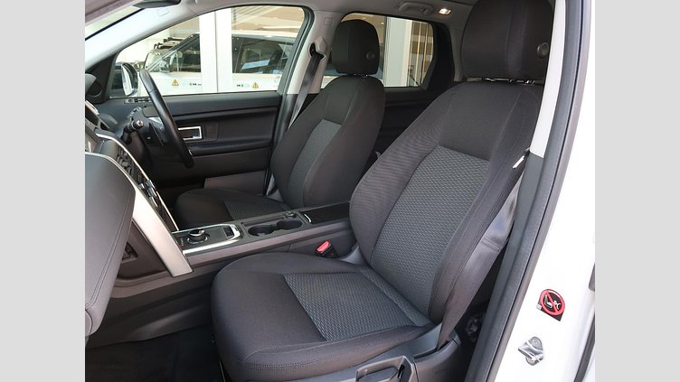 2018 認定中古車 Land Rover Discovery Sport Fuji White 2.0 litre i4D Diesel ＳＥ