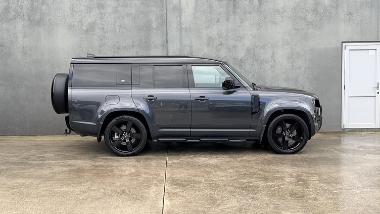 2023 Approved Land Rover Defender 130 Carpathian Grey 130 P400 HSE
