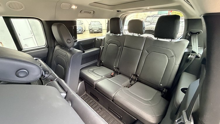 2023 Approved Land Rover Defender 130 Carpathian Grey 130 P400 HSE