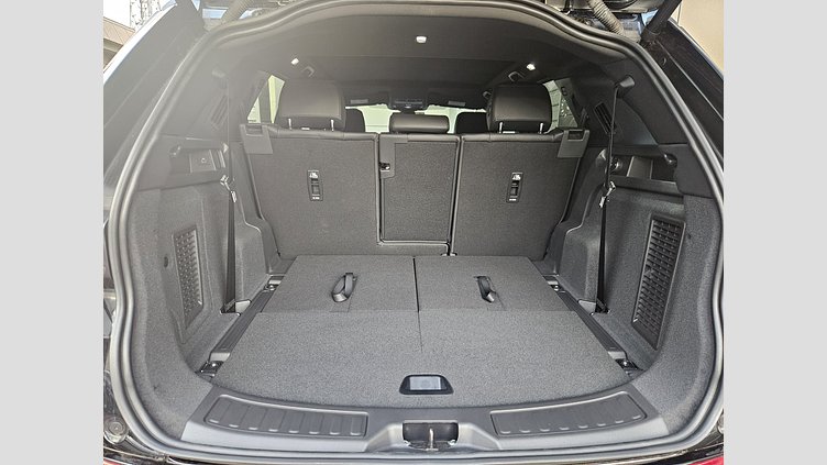 2024 認定中古車 Land Rover Discovery Sport サントリーニブラック D200マイルドハイブリッド（ディーゼル） 標準ホイール Dynamic SE