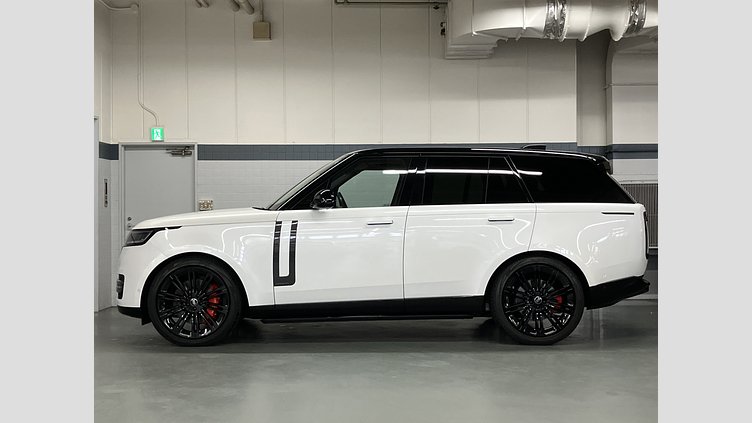 2023 認定中古車 Land Rover Range Rover Icy White in Gloss finish P530 AWD（AT） スタンダードホイールベース AUTOBIOGRAPHY