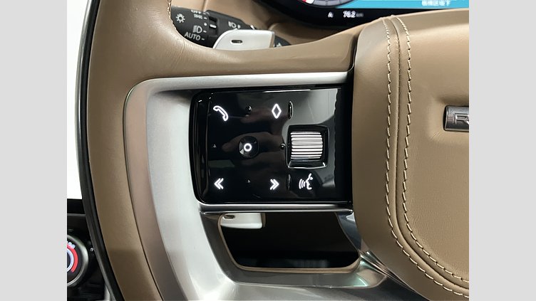 2023 認定中古車 Land Rover Range Rover Icy White in Gloss finish P530 AWD（AT） スタンダードホイールベース AUTOBIOGRAPHY